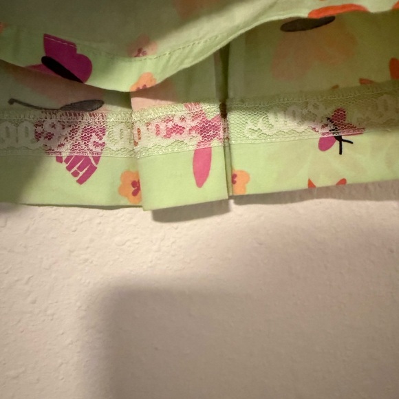 Lilly Pulitzer Green and Pink Butterfly Mini Skort - Picture 4 of 10